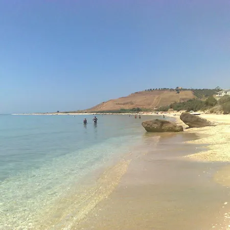 A Due Passi Dal Mare *